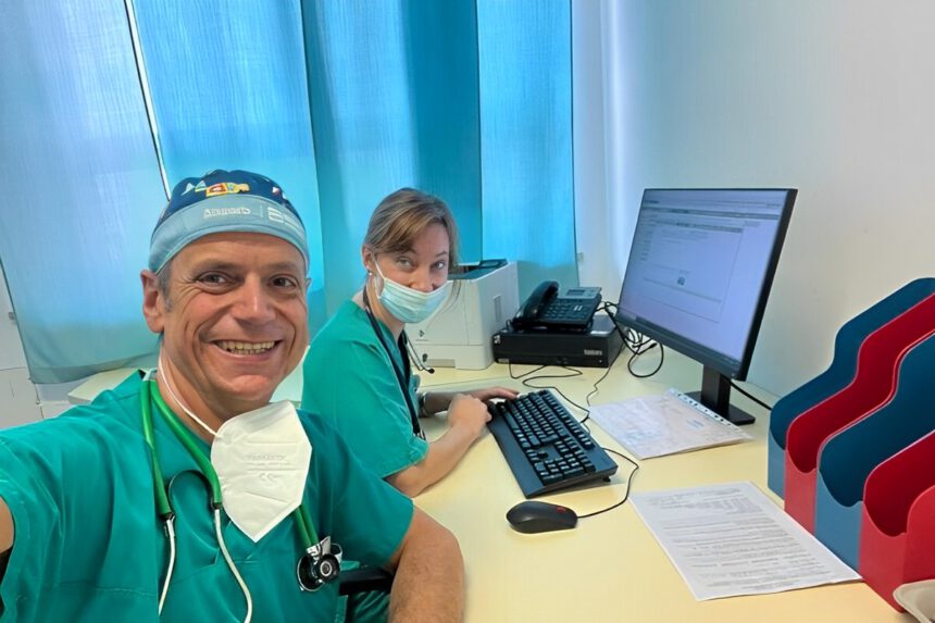 Torino, 13enne cardiopatica colpita da infarto: "Salvata da un sms al medico in vacanza" 2 Torino, 13enne cardiopatica colpita da infarto: "Salvata da un sms al medico in vacanza" 1