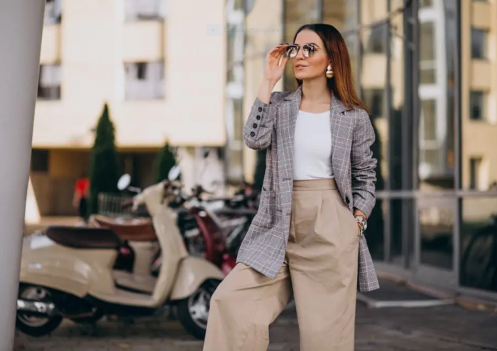 Look da ufficio per non soffrire il caldo: sì al lino e al bianco 5