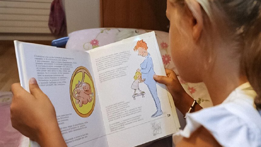 Da settembre l'educazione sessuale nelle scuole: "La violenza di genere non deve esistere" 1