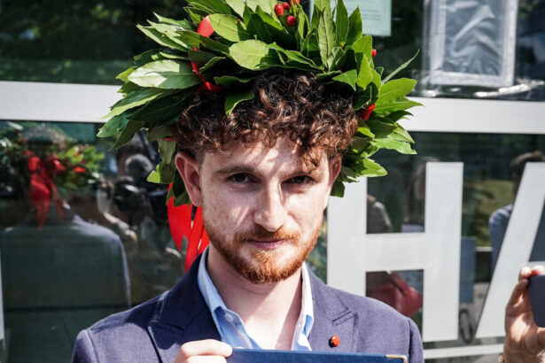 Chi è Edoardo Di Pietro, il primo a laurearsi nel metaverso con avatar e di cosa si occupa 19