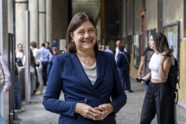 Chi è Elena Beccalli, prima donna nominata rettrice all'Università Cattolica 18