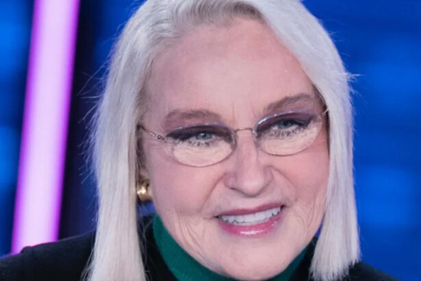 Eleonora Giorgi: "Sono alla sesta chemio, ho tagliato i capelli, ma voglio tornare a fare film" 7