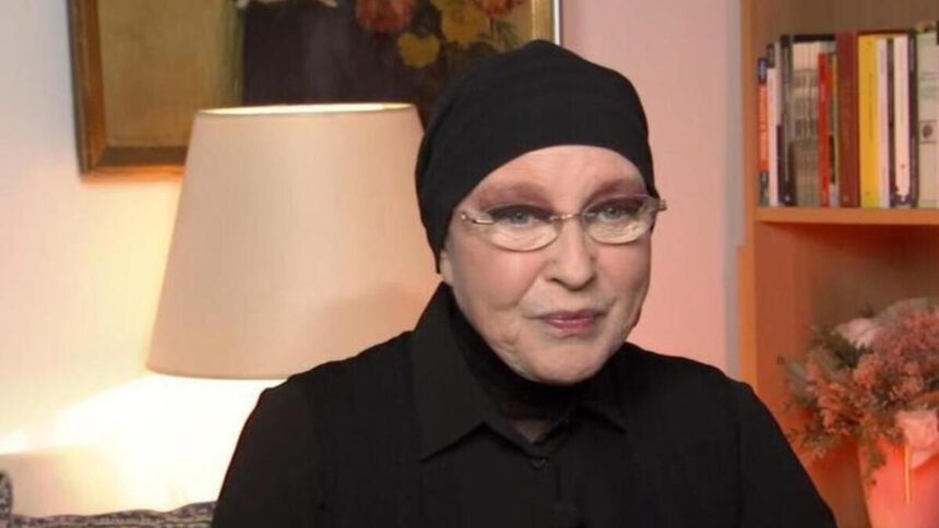 La speranza di Eleonora Giorgi: "A Houston trovata una chiave d'accesso per il 14% dei malati" 2 La speranza di Eleonora Giorgi: "A Houston trovata una chiave d'accesso per il 14% dei malati" 1