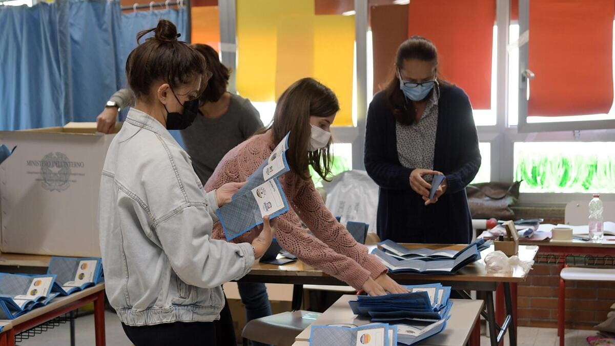 Elezioni politiche: affluenza, proiezioni e maratona del dopo voto 13