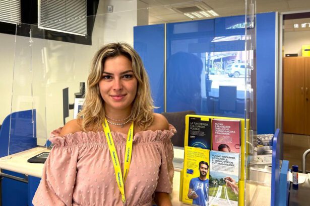 Eluisa Lopresti direttrice di Poste Italiane a 23 anni: "Bisogna solo cogliere al volo le occasioni" 5