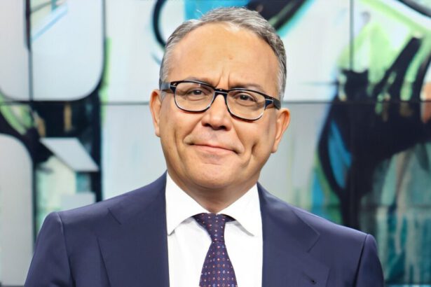 Rai sospese Enrico Varriale, indagato per stalking: “Voglio tornare a condurre” 18