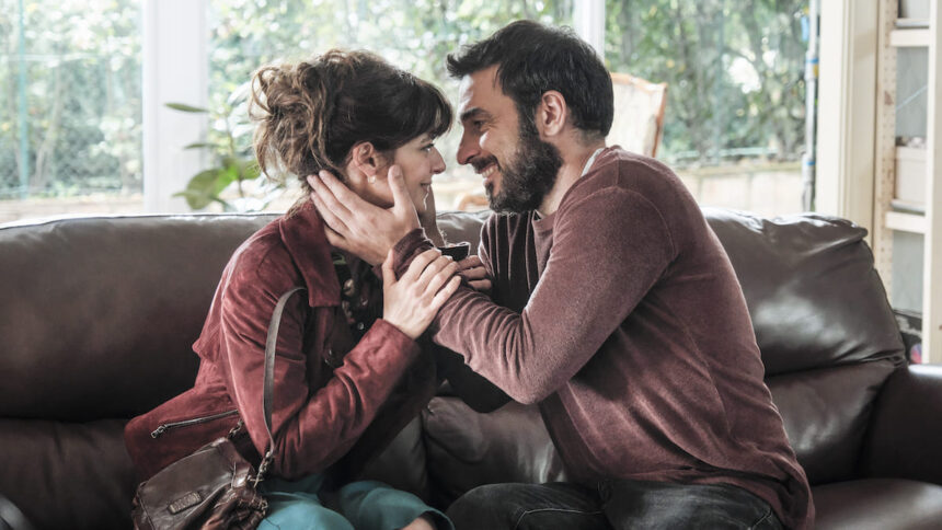 "Era Ora" da oggi su Netflix: "Una commedia pensata in pandemia sul valore del nostro tempo" 1