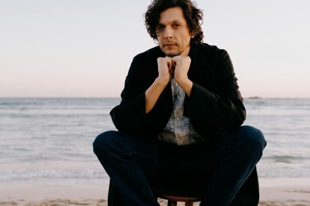 Ermal Meta: "Soffrivo di attacchi di panico. La terapia mi ha salvato e ora divento papà" 13