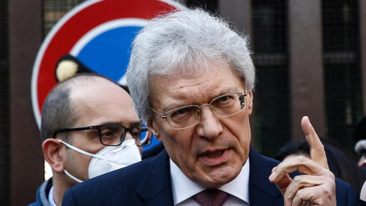 Italia convoca l'ambasciatore russo Razov. La replica: "Fate propaganda ostile" 16