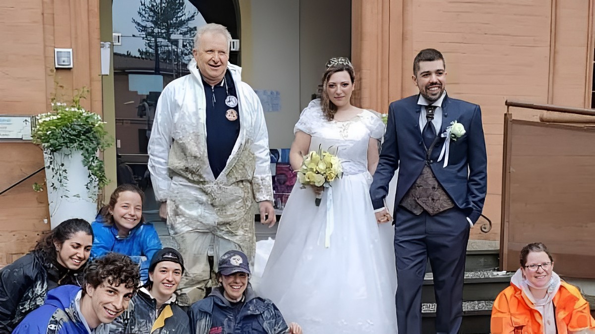 L'alluvione non ferma il matrimonio di Fabio ed Erika: "Segno di speranza e coraggio" 17
