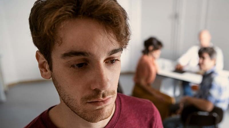 Chi è Federico Cesari, protagonista della serie Netflix "Tutto chiede salvezza" 3 federico cesari_tutto chiede salvezza_