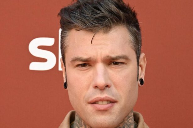 Fedez dichiara di essere nullatenente. Arriva la risposta del Codacons: "Indaghiamo" 18