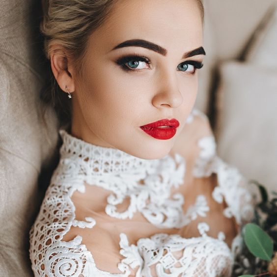 Trucco sposa, le tendenze per il 2023: 5 idee imperdibili 4