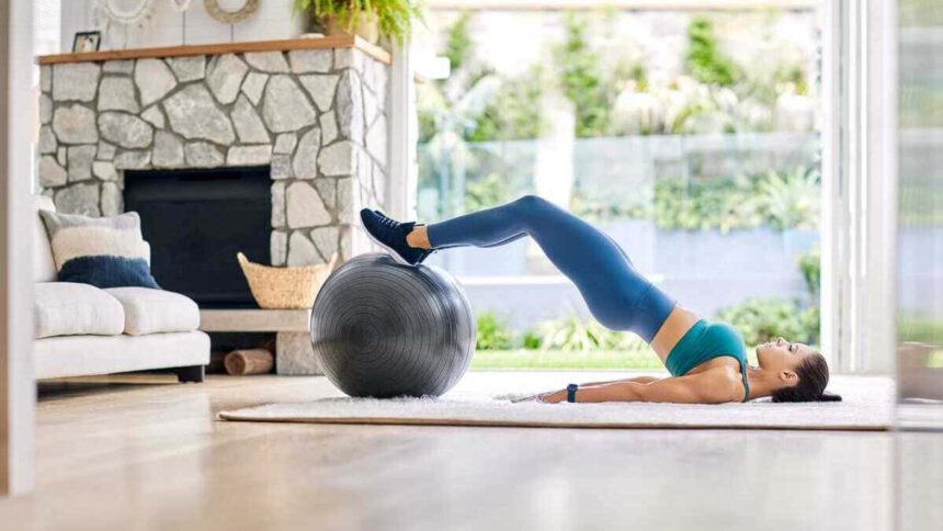 Cos'è la fitball e perché è perfetta per l'allenamento a casa 1