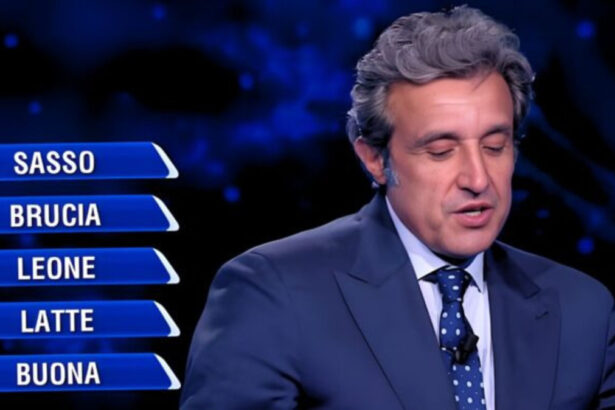 Insinna dice addio a L'Eredità, quale sarà il suo futuro? "Ora cambierò ruolo" 10