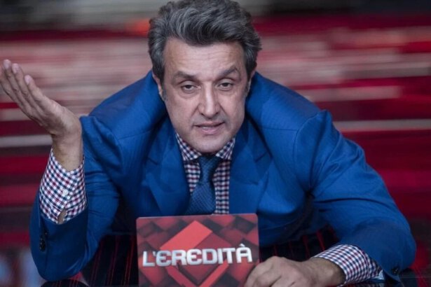 Flavio Insinna: quanto guadagna il presentatore al timone de L'Eredità? 7