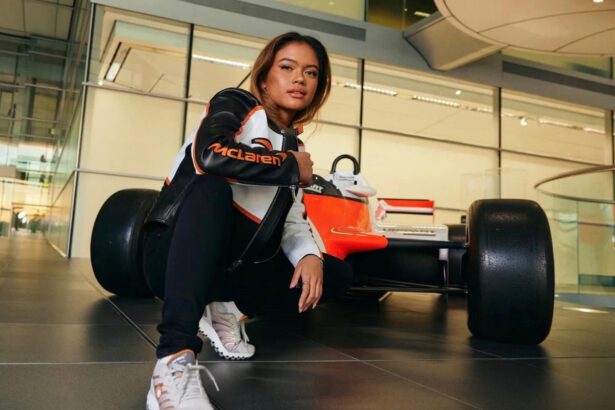 Bianca Bustamante prima in Formula 1: "Per farmi correre mio padre ha fatto tre lavori" 19