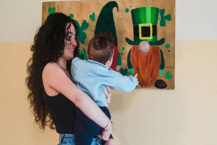 Liceo allestisce spazio nido per Sofia Baroni, studentessa e mamma: "Non lascerà la scuola, ma prenderà la maturità" 1