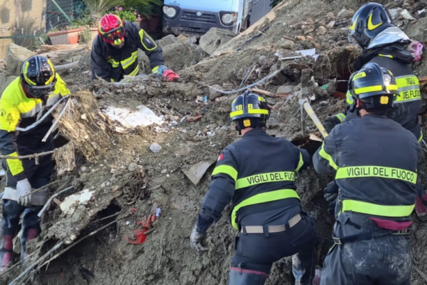 Frana di Ischia: proseguono senza sosta le ricerche per trovare i 2 dispersi 14