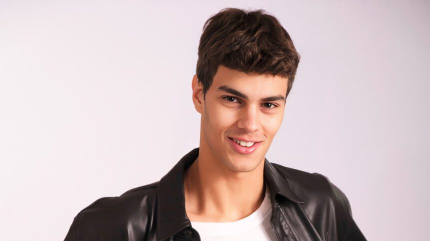 Chi è Francesco Zenga, l'adolescente Nino di La Storia in onda su Rai 1 1