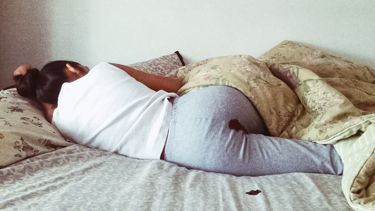 Cos'è il free bleeding: le donne si liberano del tabù mestruale abbandodo gli assorbenti 15