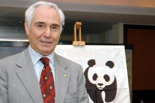 Addio a Fulco Pratesi, fondatore del WWF Italia e icona ambientalista 11