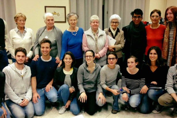 A 83 anni accoglie a Milano gli studenti fuorisede: "Non mi sento sola e loro risparmiano" 12
