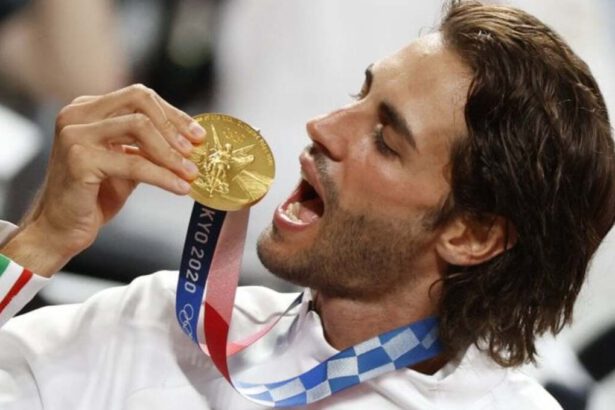 Gianmarco Tamberi ritarda la partenza per un probabile calcolo renale: ci sarà alle Olimpiadi? 10