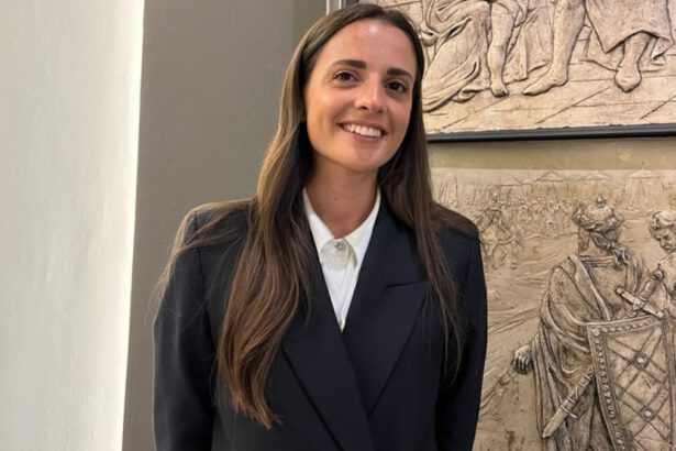 Giulia Pedretti guida un'azienda milionaria a soli 27 anni: "Voglio salvare vite, evitando rischi sul lavoro" 15