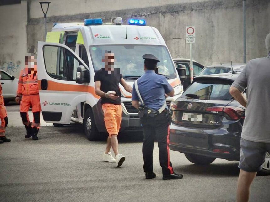 Il maresciallo che ha salvato una bimba di 6 mesi chiusa in auto: "Sono intervenuto subito" 2 Il maresciallo che ha salvato una bimba di 6 mesi chiusa in auto: "Sono intervenuto subito" 1