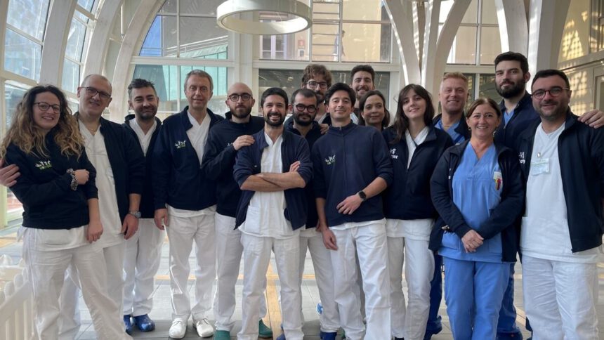 Il bambino con le ossa di vetro realizza il suo sogno a 11 anni: "Può camminare per la prima volta" 1