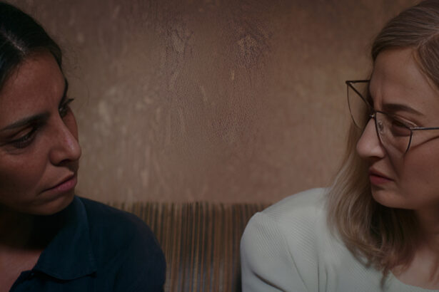 Il New York Times celebra L'amica geniale: "Una serie TV da amare" 37