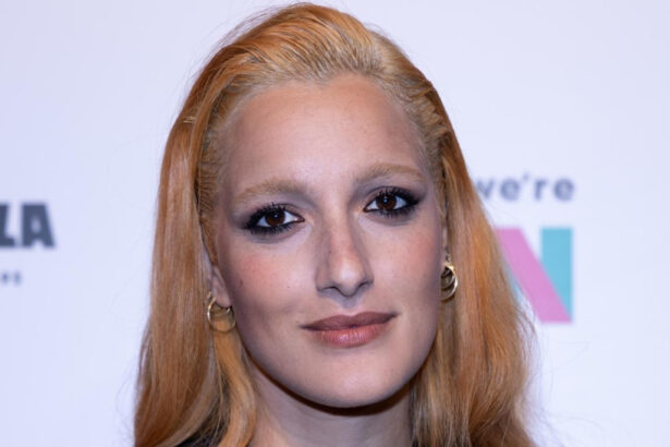 Levante sulla depressione post partum: "Il buio dopo la nascita di mia figlia, non se ne parla abbastanza" 7