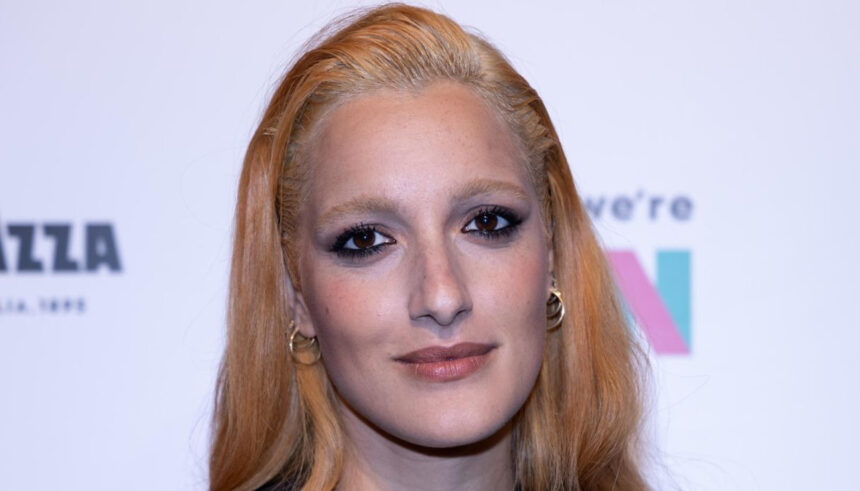 Levante sulla depressione post partum: "Il buio dopo la nascita di mia figlia, non se ne parla abbastanza" 1