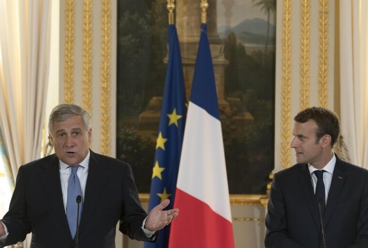 Perché Macron afferma che dobbiamo prepararci alla guerra e qual è la posizione dell'Italia? 3