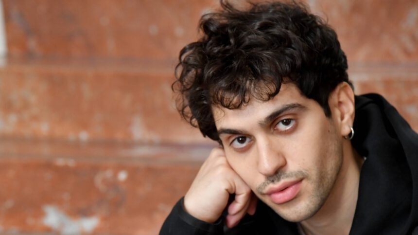 Mahmood in tour: "Prima nessuno mi voleva, ora giro l'Europa, la gavetta ti salva" 1