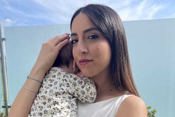 Diventa mamma dopo un tumore raro. A Pavia trovano una cura solo per lei: “Primo caso al mondo” 18