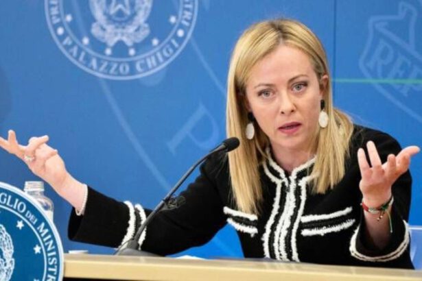 Manovra, misure per 35 miliardi: "L'Italia riparte" 17