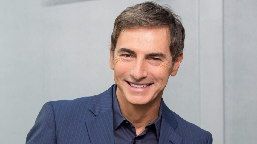 Capodanno di Rai 1, Marco Liorni sostituirà Amadeus alla conduzione de L'anno che verrà? 1