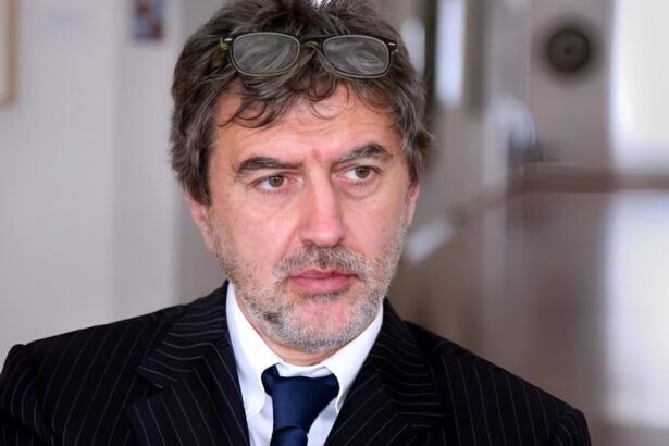 Chi è Marco Marsilio, il presidente d'Abruzzo appena eletto per un secondo mandato 19