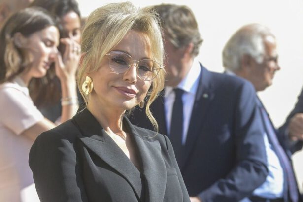 Marina Berlusconi riceve la nomina di Cavaliere del Lavoro: "Lo dedico a mio padre" 14
