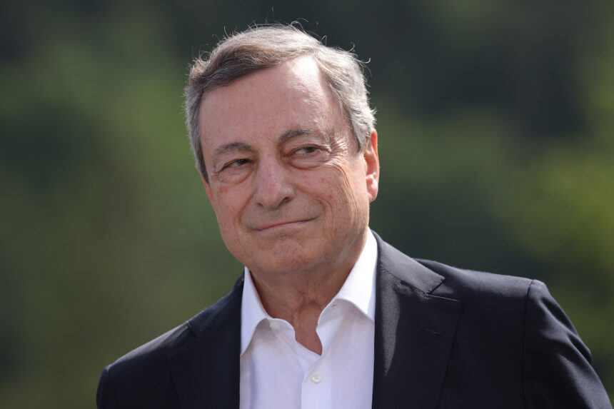 Mario Draghi, vita da nonno dopo il Governo: "C'è da sorridere a chi dice che ero io a volermene andare" 1