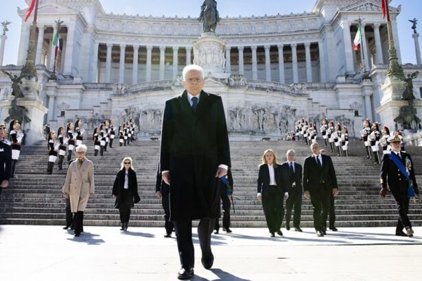 Festa dell'Unità Nazionale, Mattarella: "Le Forze Armate hanno reso l'Italia libera e democratica" 10