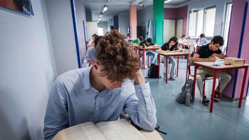 Da Quasimodo a Moravia: tutte le tracce della prima prova della Maturità 2023 2 Da Quasimodo a Moravia: tutte le tracce della prima prova della Maturità 2023 1