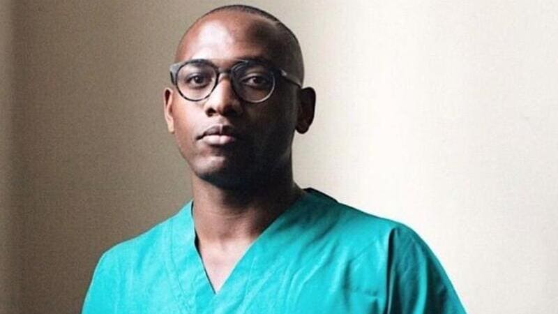 Medico vittima di insulti razzisti diventa cittadino italiano 3 medico insultato_