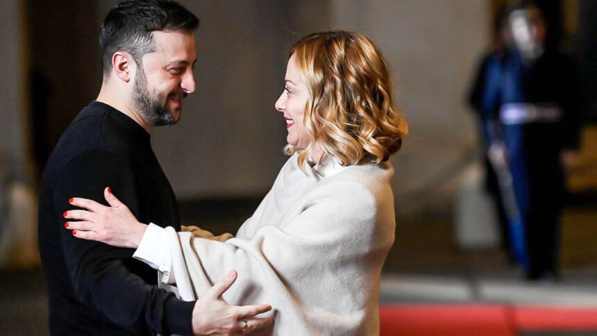 Cosa si sono detti Meloni e Zelensky nell'incontro a Palazzo Chigi 2 Cosa si sono detti Meloni e Zelensky nell'incontro a Palazzo Chigi 1