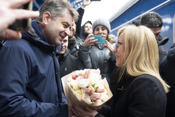 Meloni, l'incontro con Zelensky e le tappe del viaggio in Ucraina 6