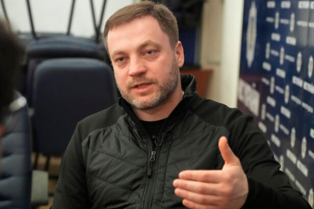 Morto il ministro dell'Interno ucraino: cosa sappiamo finora sullo schianto del suo elicottero 18