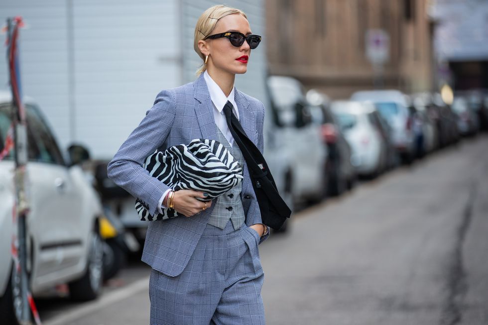 Moda autunno/inverno, i 5 accessori di tendenza per settembre: cravatte e scarpe a punta 5