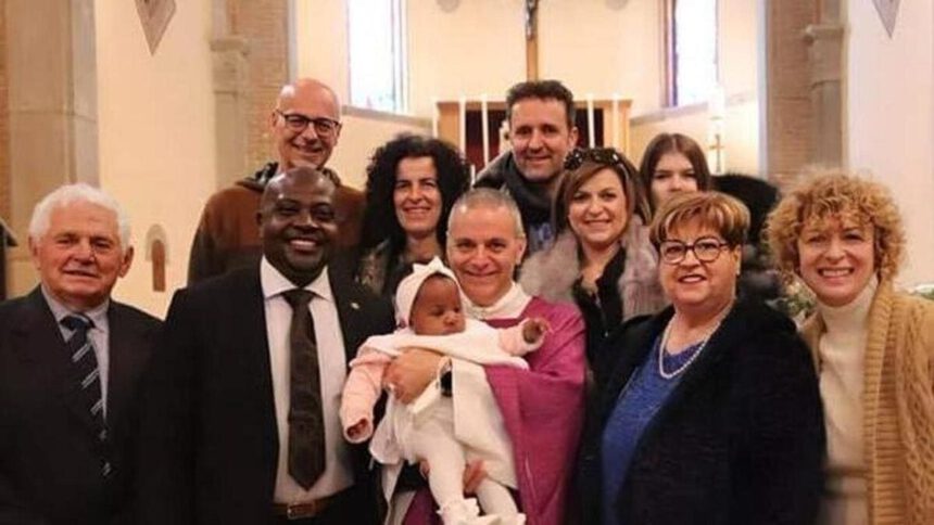 Madre muore di parto: un intero paese adotta la piccola Giorgia 2 Madre muore di parto: un intero paese adotta la piccola Giorgia 1